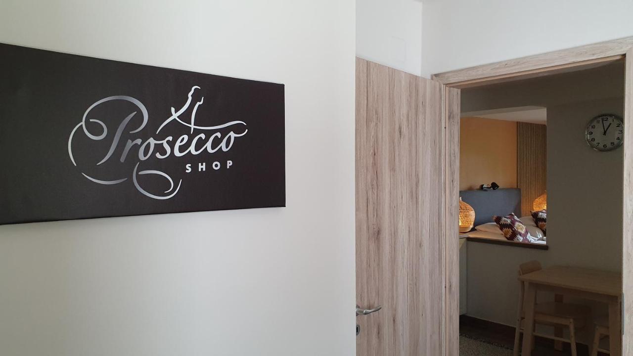 Prosecco Apartman 巴拉顿菲赖德 外观 照片